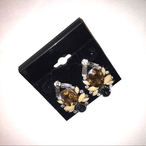 ✨”ELSA”✨BRONZE AND CRYSTAL STUD EARRINGS✨ - Picture 5 of 9